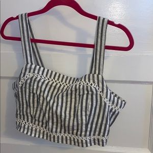 American Eagle crop top